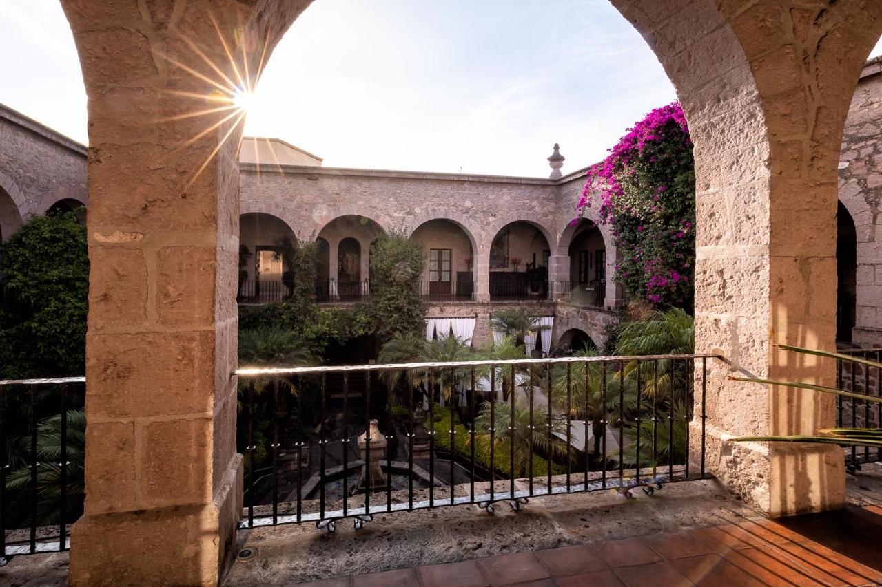 Hotel De La Soledad Морелия Экстерьер фото