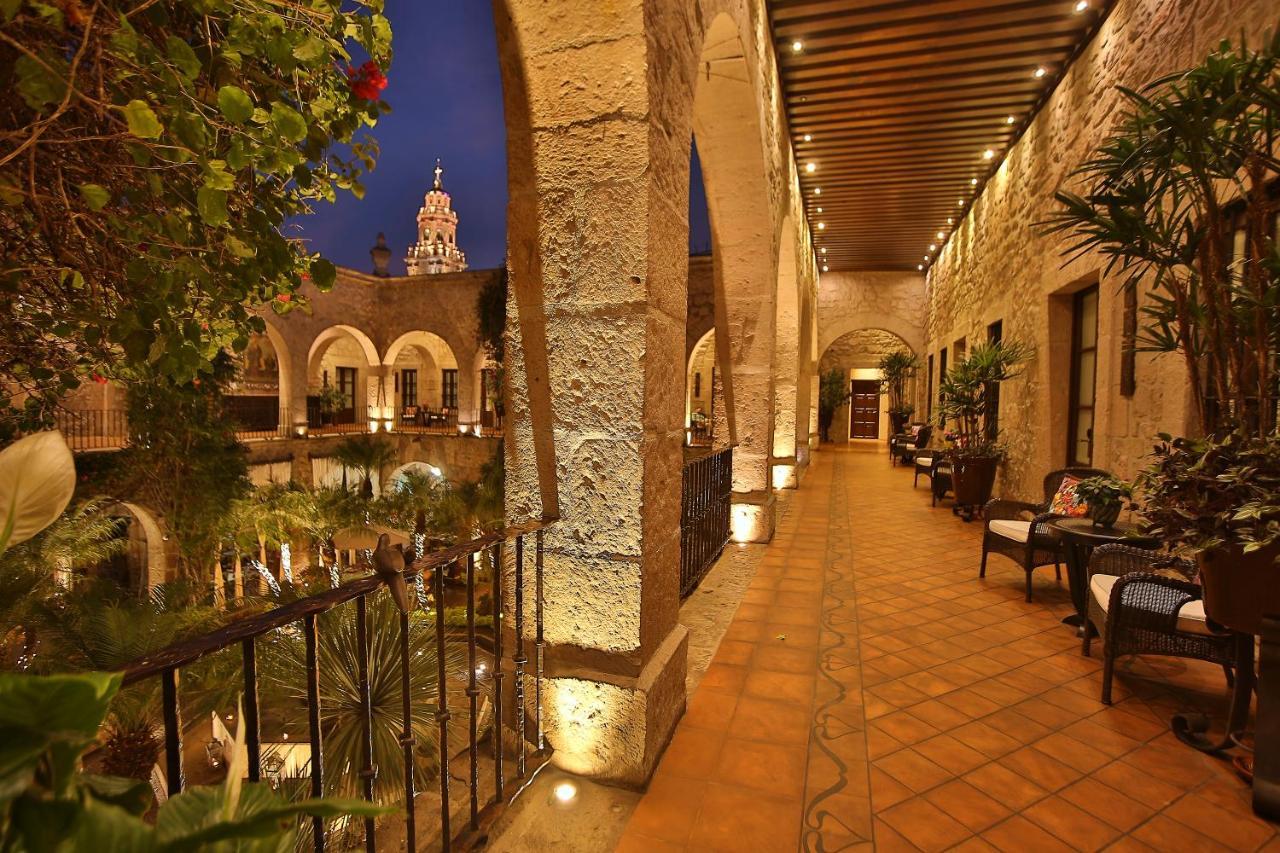 Hotel De La Soledad Морелия Экстерьер фото