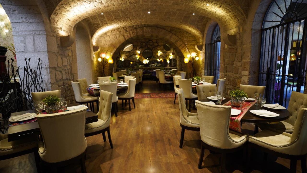 Hotel De La Soledad Морелия Экстерьер фото