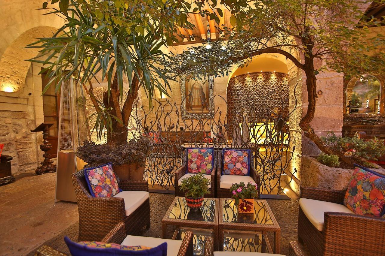 Hotel De La Soledad Морелия Экстерьер фото