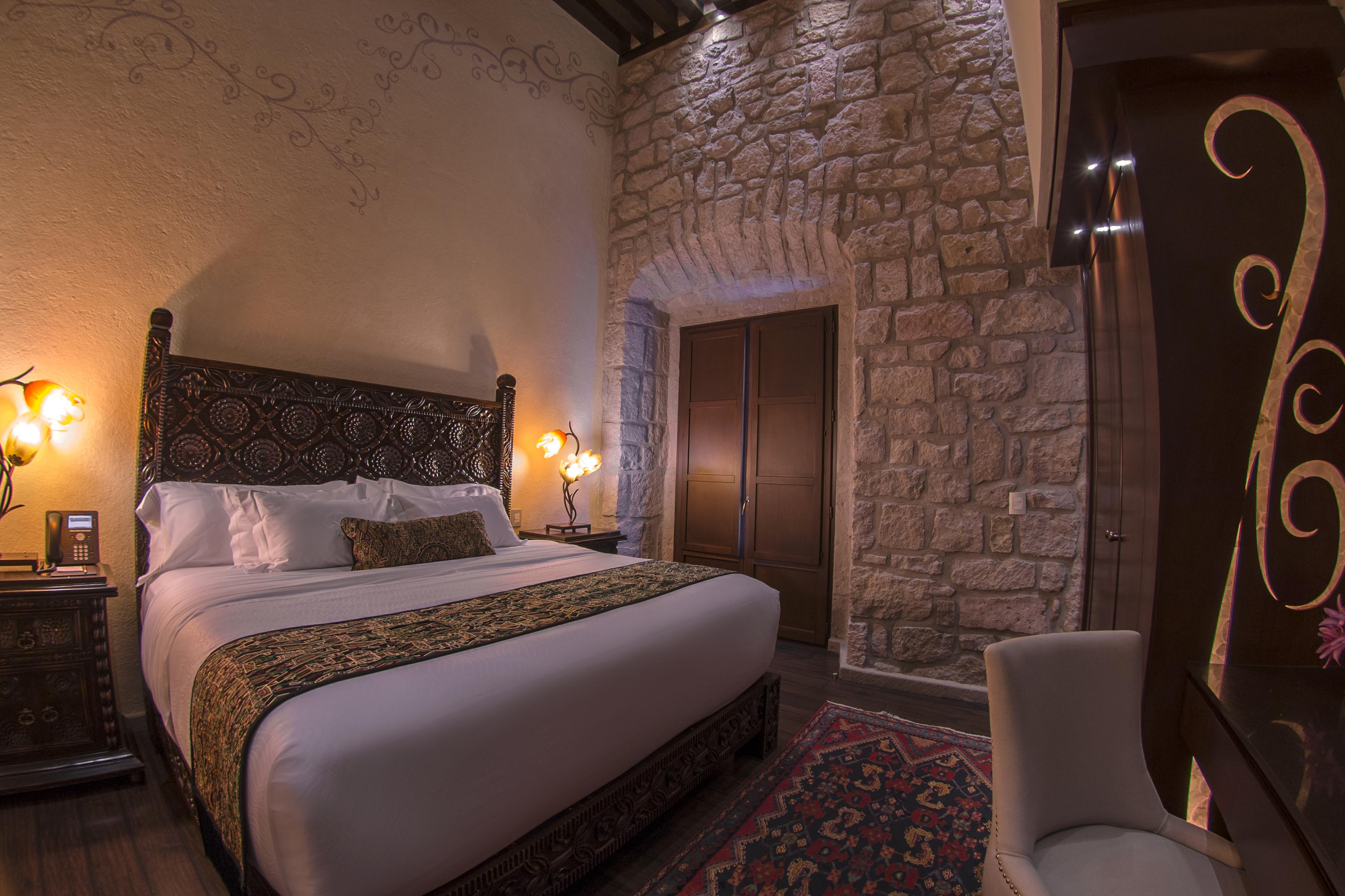 Hotel De La Soledad Морелия Экстерьер фото