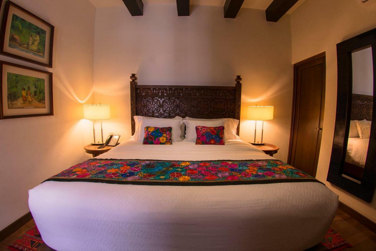 Hotel De La Soledad Морелия Экстерьер фото