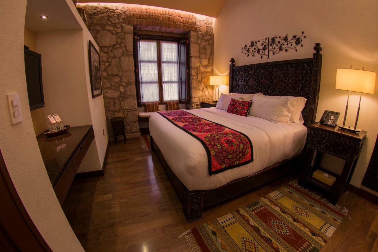 Hotel De La Soledad Морелия Экстерьер фото